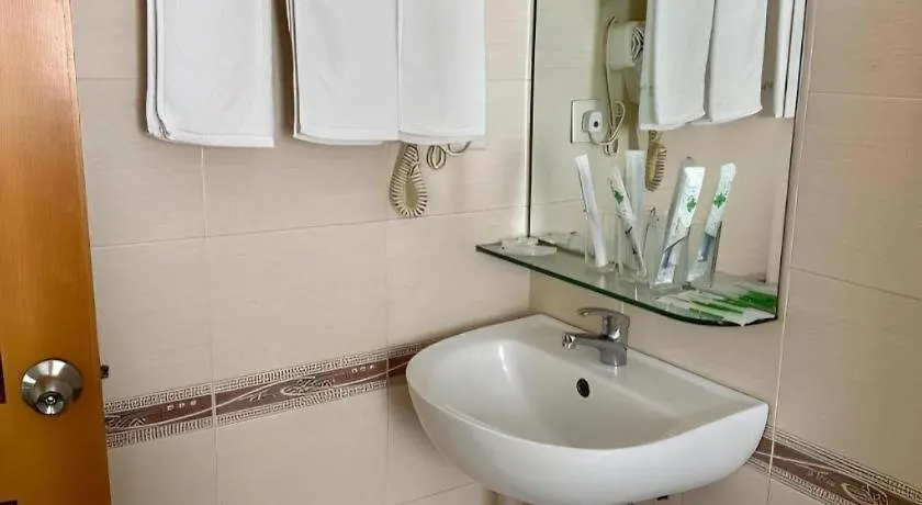 Man Va Hotel Макао