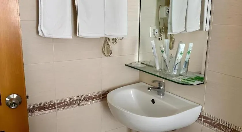 Man Va Hotel Макао